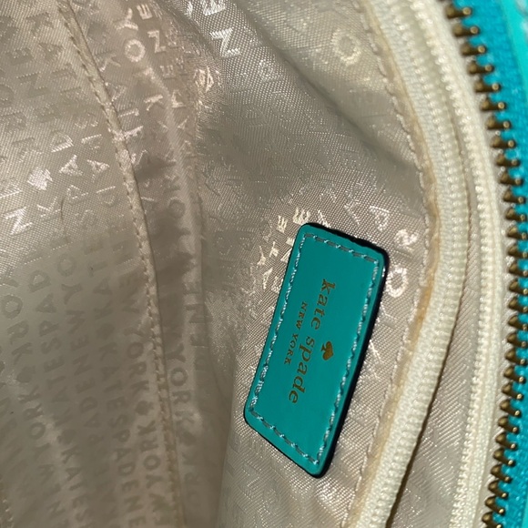 KATE SPADE TIFFANY BLUE CROSSBODY WITH BOW LIKE NEW NO CALLOUTS - Picture 5 of 11